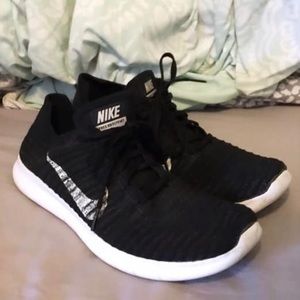 Nike free run flyknit